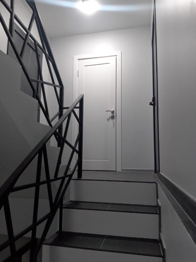 New Apartments Vip 3 Lviv Eksteriør bilde